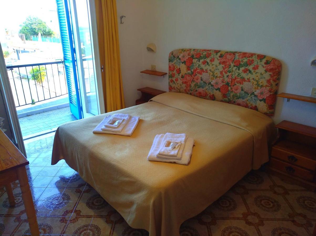 Hotel La Maggioressa Casamicciola Terme Bagian luar foto